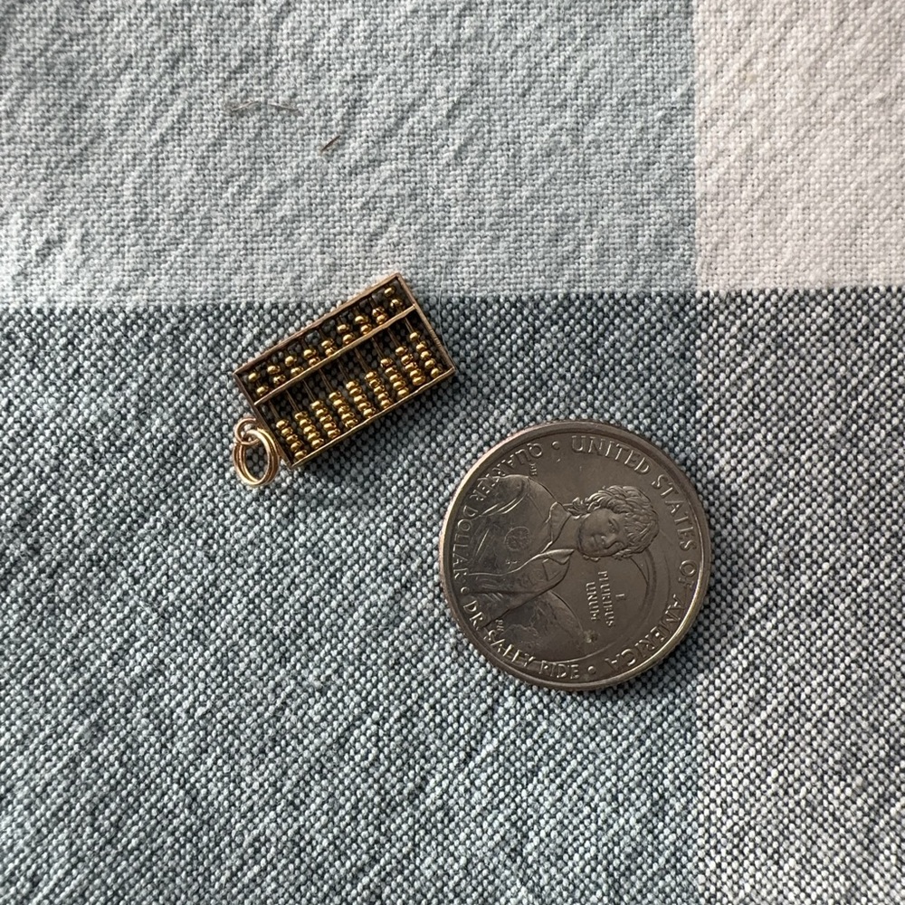 14k Yellow gold articulated abacus